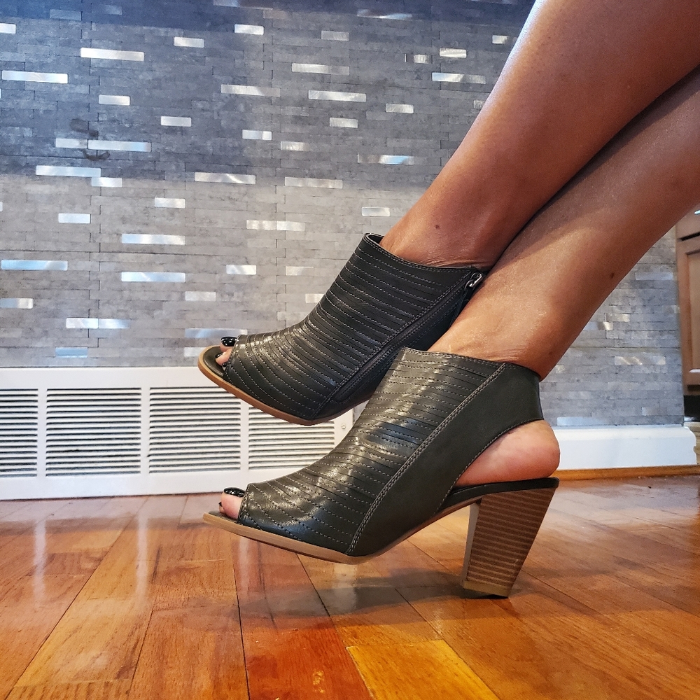 Womens Shoes